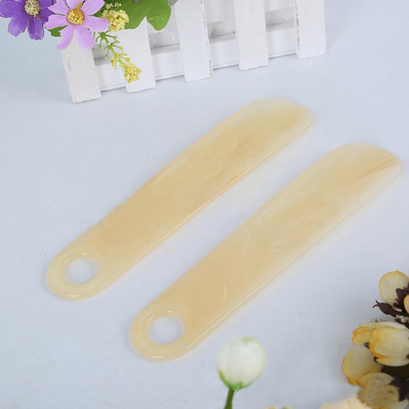 Plastic Short Shoehorn, Hanging Translucent Shoehorn, Portable Lazy and Practical Shoehorn
