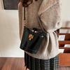 Fashion portable women's bag 2025 summer new fashion simple bucket bag versatile simple shoulder