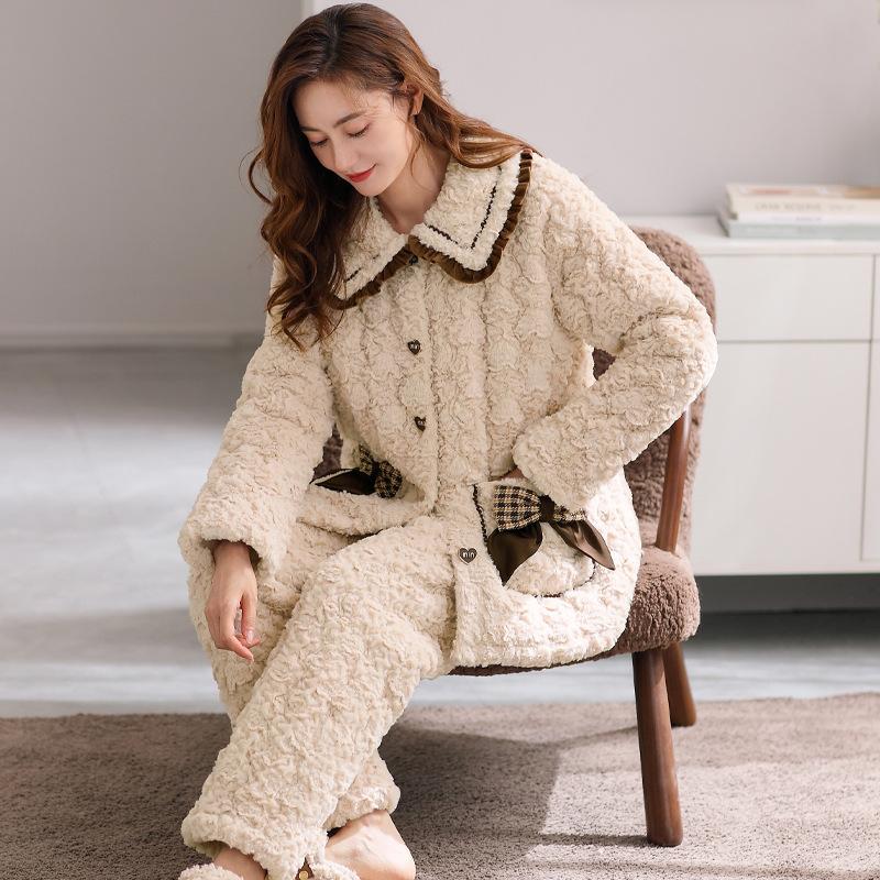 Three-Layer Padded Pajamas Women'S Winter Coral Fleece Thickened And Fleece Sweet And Cute Winter Flannel Loungewear Set