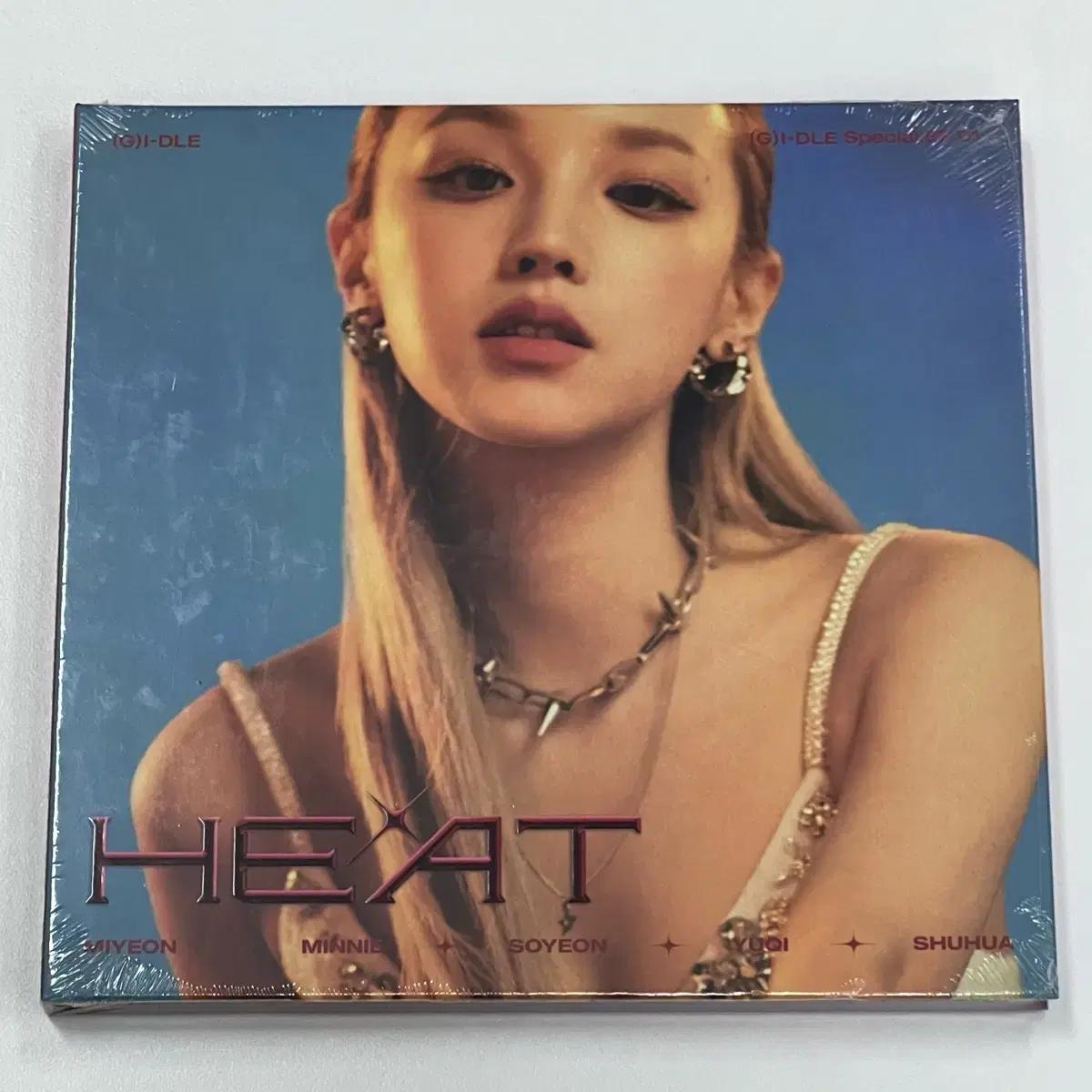 

(нераспечатанный) Специальный альбом Gidle Heat Digipack Digipack Rainy Yuqi