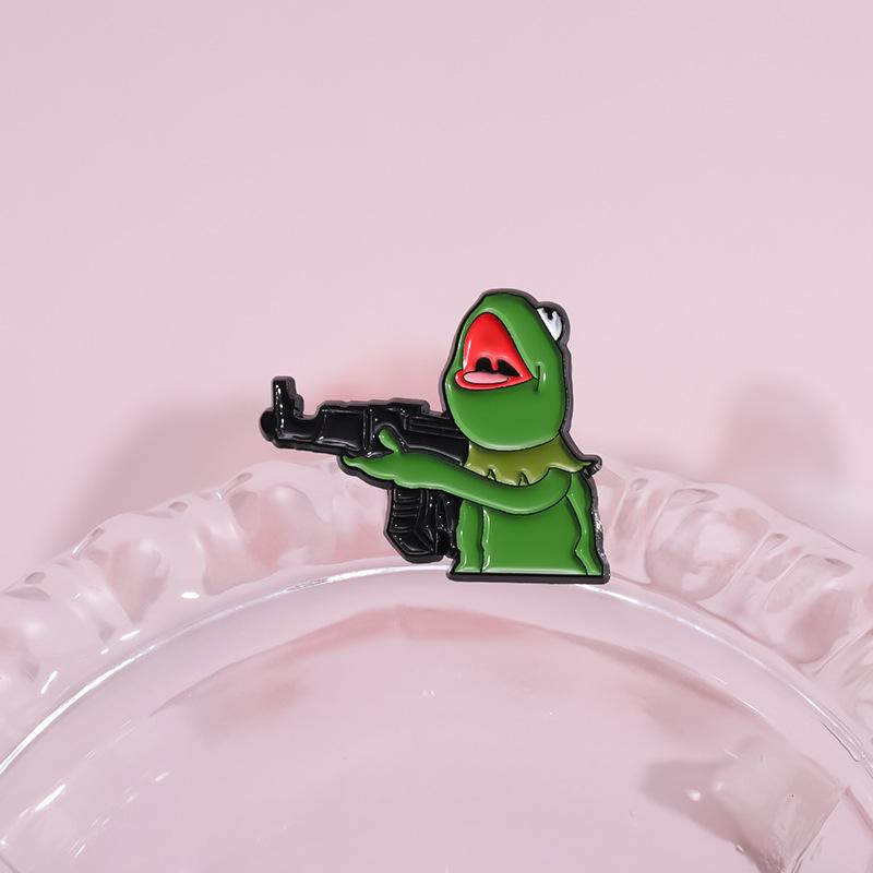 Design Animal Quirky Frog Pin Stylish Alloy Brooch For Bags And Clothing