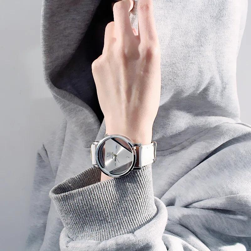 New Design Fashion Ladies Watches Elegant Hollow Triangle Watch Women Thin Leather Strap Quartz Watch Gifts Relogio Feminino
