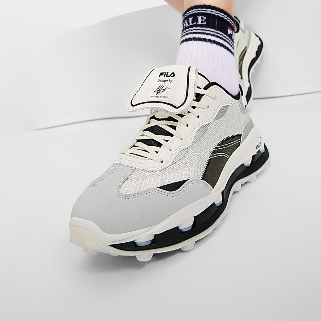 FILA KM2 Minimalist Fashion Versatile Low-Top Casual Shoes Women sneaker White Gray Black F12W433105FCA