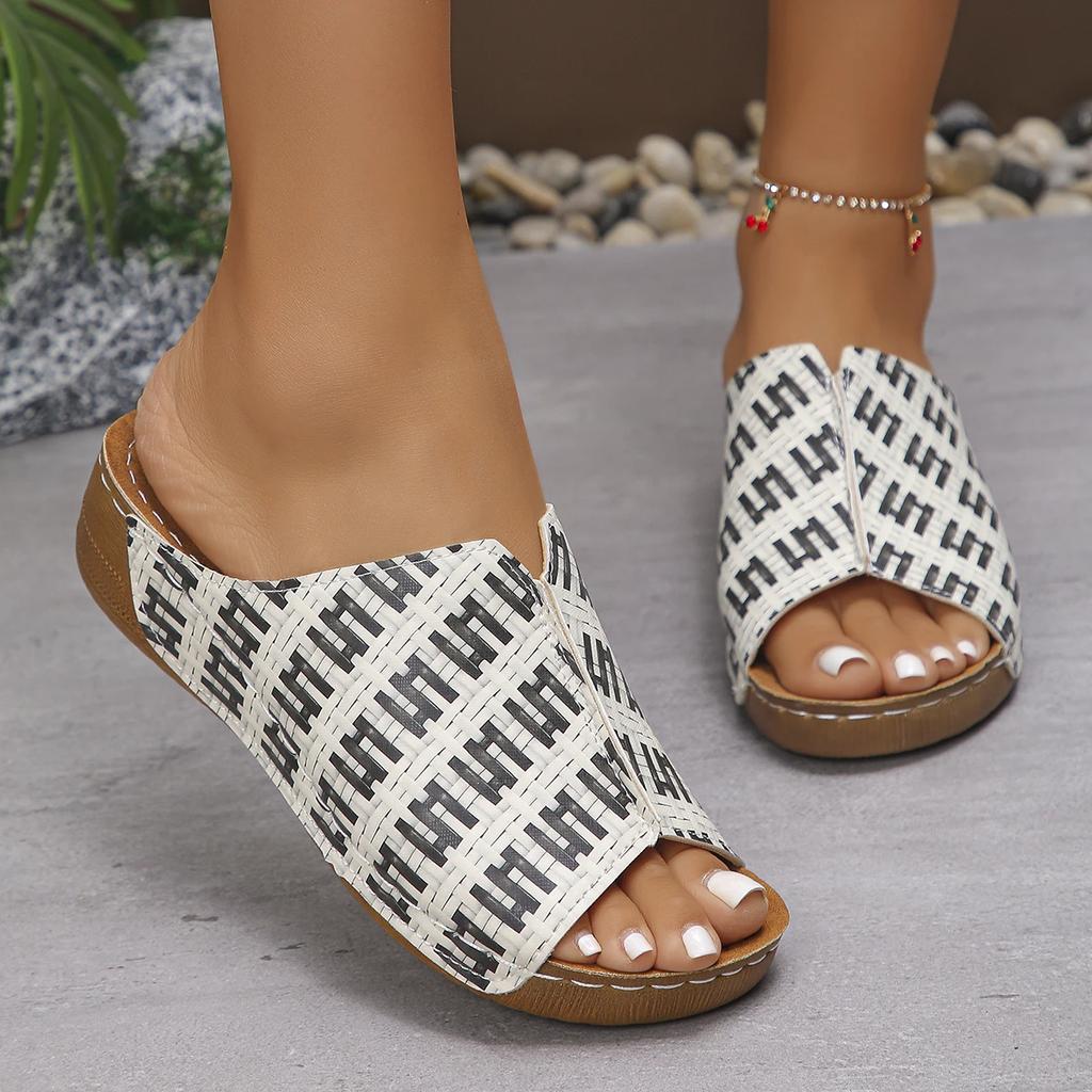 Fashion Letter Print Platform Slippers for Women Summer Fashion Peep Toe Wedge Sandals Woman Lightweight Comfort Non Slip Beach Slides
