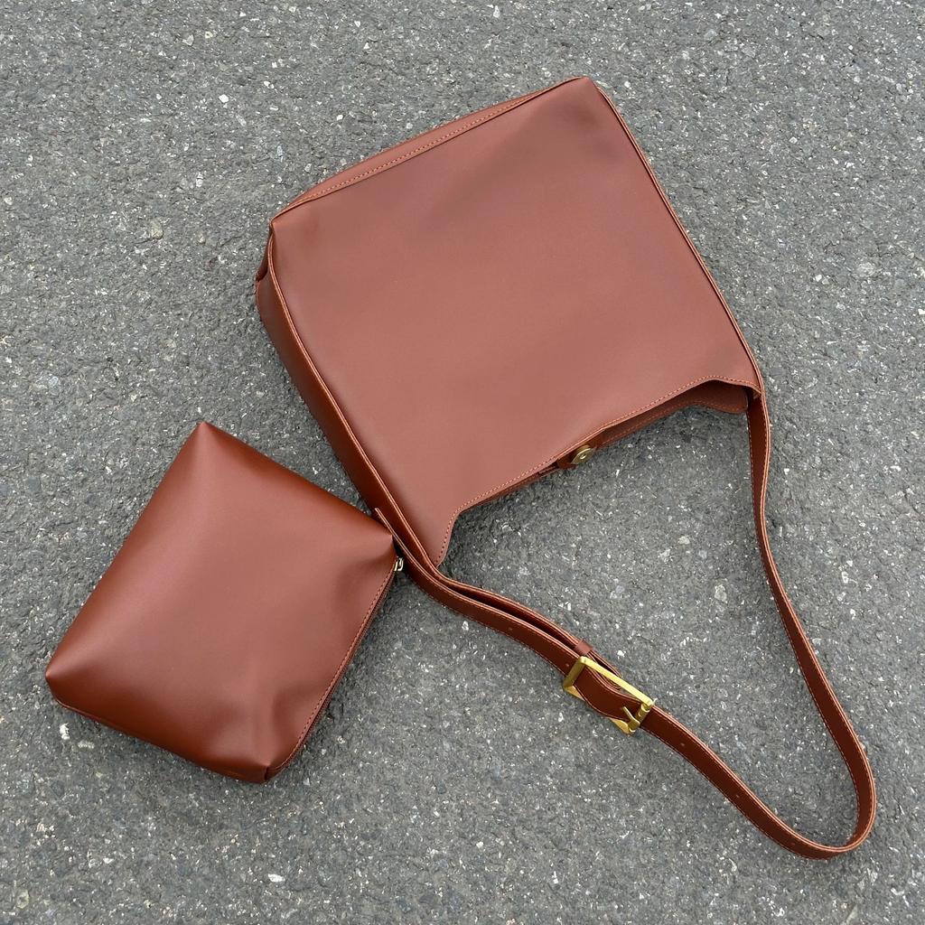 Shoulder Bags for Women  Fashion Trendy Female PU Leather Crossbody Bags Simple Large Capacity Bucket Handbags and Purses