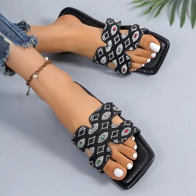 Modne sandały damskie z kwadratowym noskiem 2025 Nowe buty plus size Damskie modne kryształowe klapki damskie z odkrytym palcem Klapki outdoorowe na płaskiej podeszwie Damskie