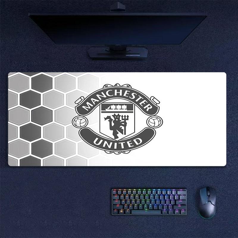 Man Utd Mouse Pad, Large Gaming Desk Mat, Non-slip XXL Mousepad for Laptop & Tablet, Mini PC Playmat with Stitched Edges