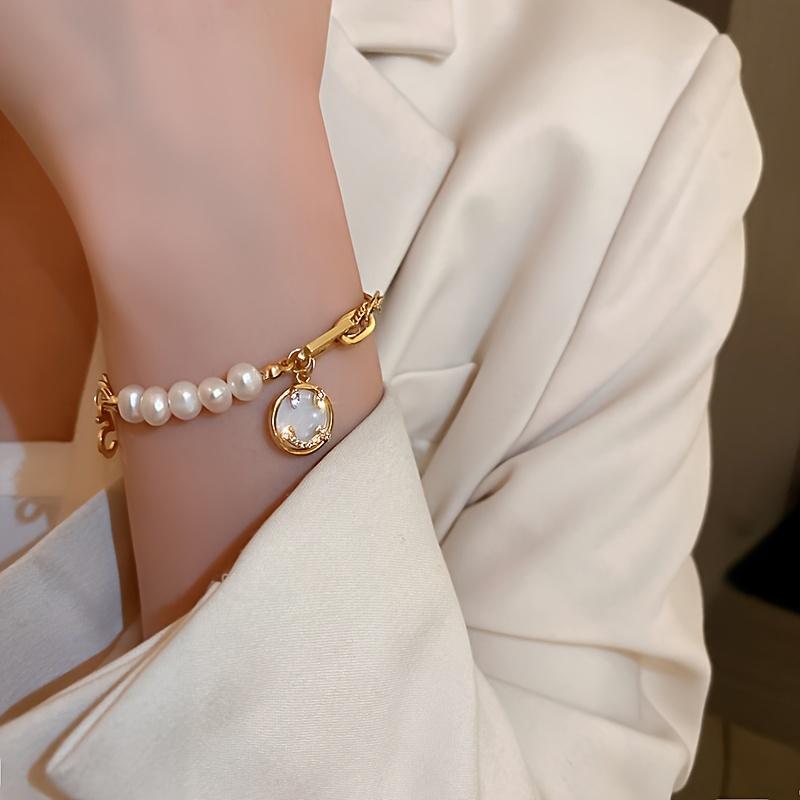1pc of Ladies' Freshwater Pearls Bracelet Featuring a Light Luxury Joyful Face Design Made of Freshwater Pearls