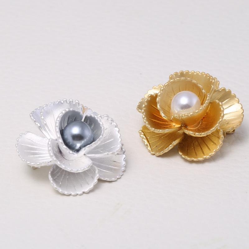 New Korea Small Multi -Petal Flower Pearl Brooch Pin Flower Brooch Clothing Decoration Fashion Exquisite Jewelry Gift Brooch