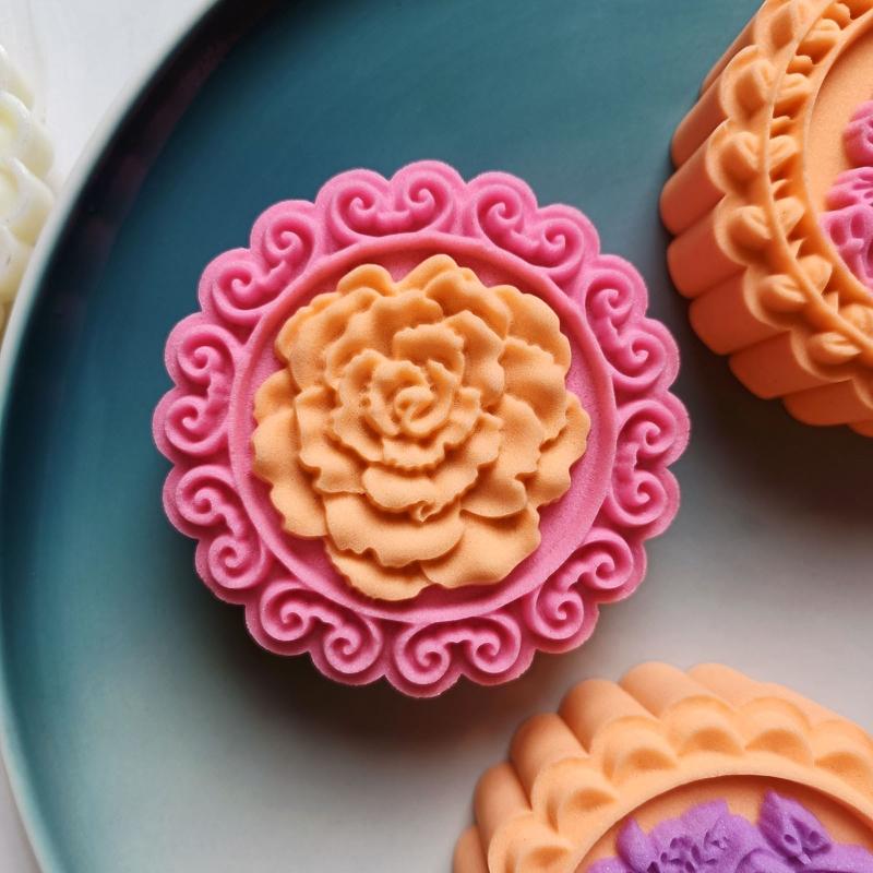 150g Cute Flower Shape Pastry Moulds Dessert Mold Dessert Mould Hand Pressure Tool Plastic Material Baking Accessories