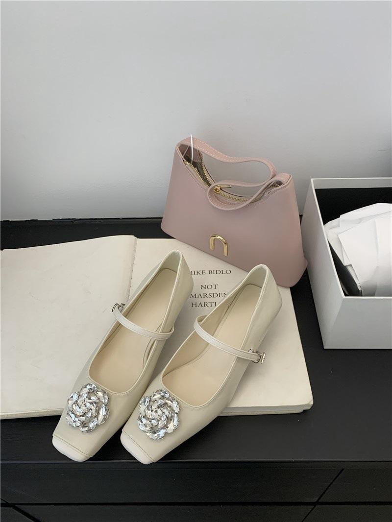 

2025 spring new Korea Dongdaemun low-heeled rhinestone flower square head shallow mouth thin heel Mary Jane shoes women s single shoes 40 бежевый