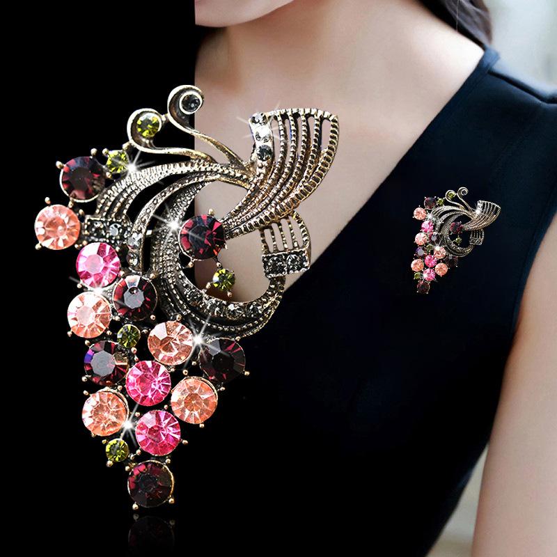 High End Diamond Inlaid Brooch, Women's High-end Feel, Chest Flower, Multifunctional Clothing Accessories