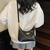 Bags New women's bags Autumn and winter shoulder messenger bags Fashion high-end commuter diamond chain armpit bags