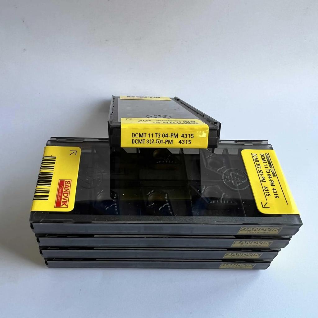 Original Sandvik / DCMT11T304-PM 4315  / CNC lathe carbide blade 10 Pcs