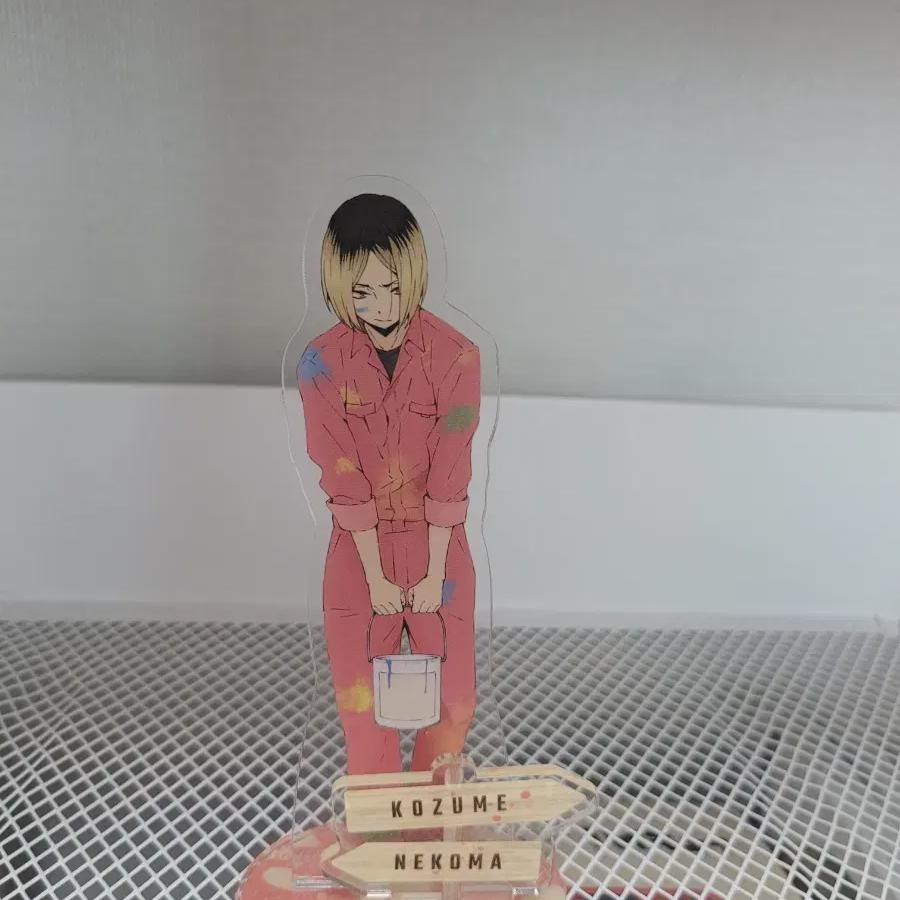 

Haikyu Kenma Paint Suit Acrylic