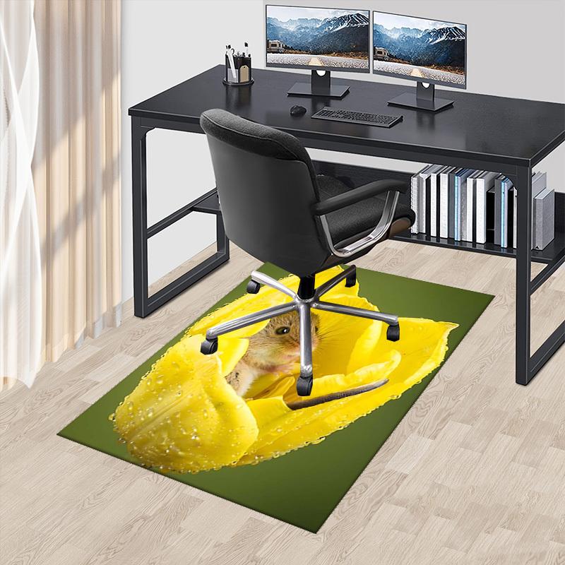

1pc Tulip Mouse Chair Mat - Anime Cartoon Design Office Desk Pad with Non-Slip Carpet for Home Decor, Suitable for All Seasons and Perfect as a Gift.C 60cm by 90cm