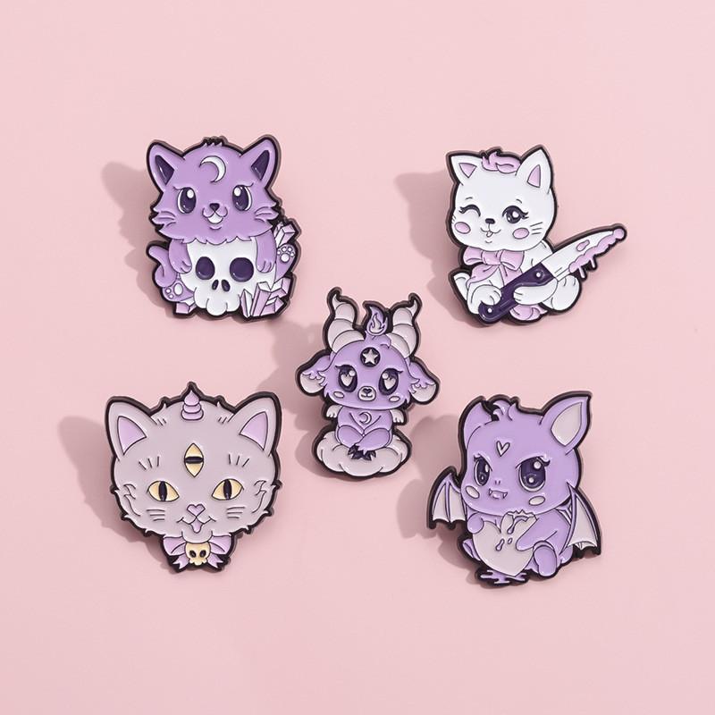 Adorable Creative Purple Cat And Bat Design Brooch Cute Animal Alloy Pin Accessory