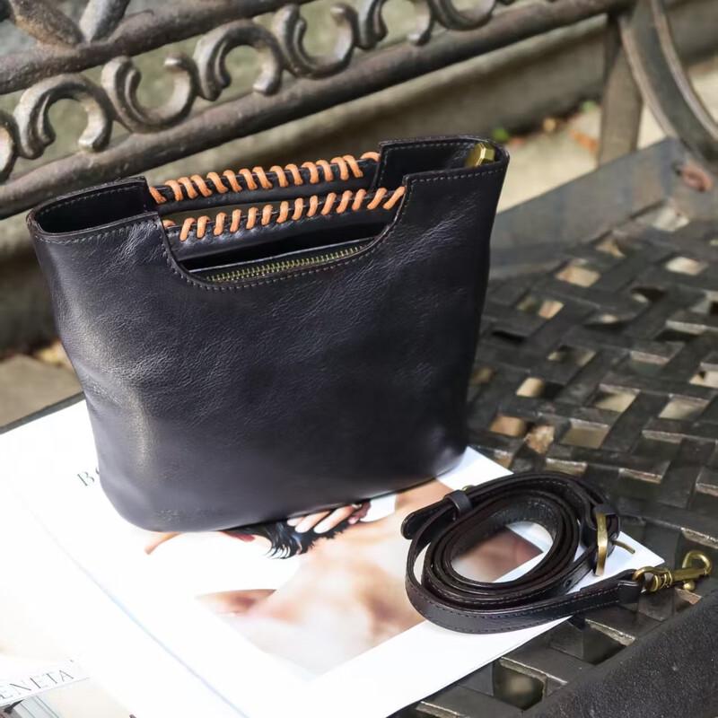 

Dou Xiao Zhu Women s Vintage Vegetable Tanned Leather Handbag