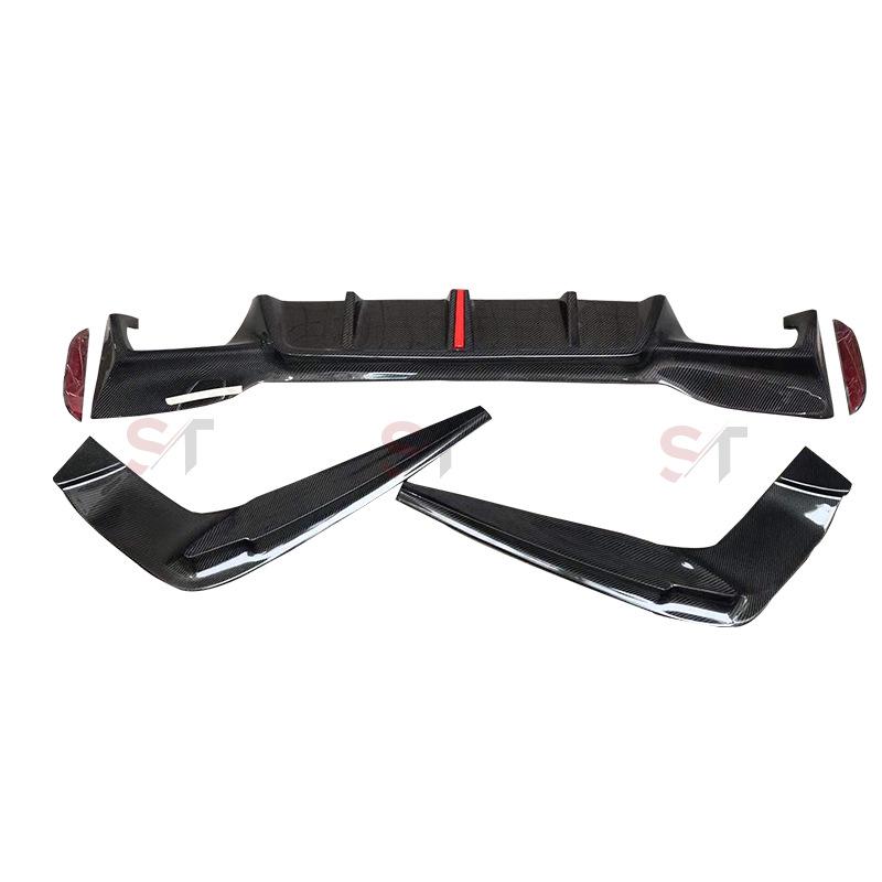 BMW 5 Series G30 G38 F90 Carbon Fiber Rear Lip Diffuser with Lights Body Kit