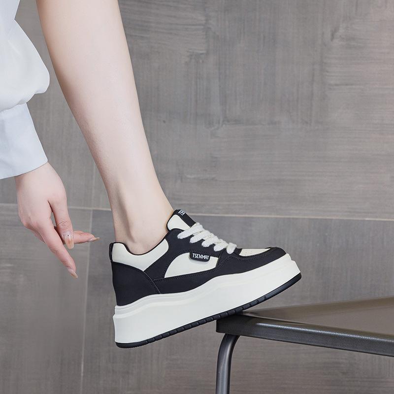 Thick-soled Muffin Little White Shoes Women's Autumn and Winter New Versatile and Thin Breathable Sports and Leisure Board Shoes