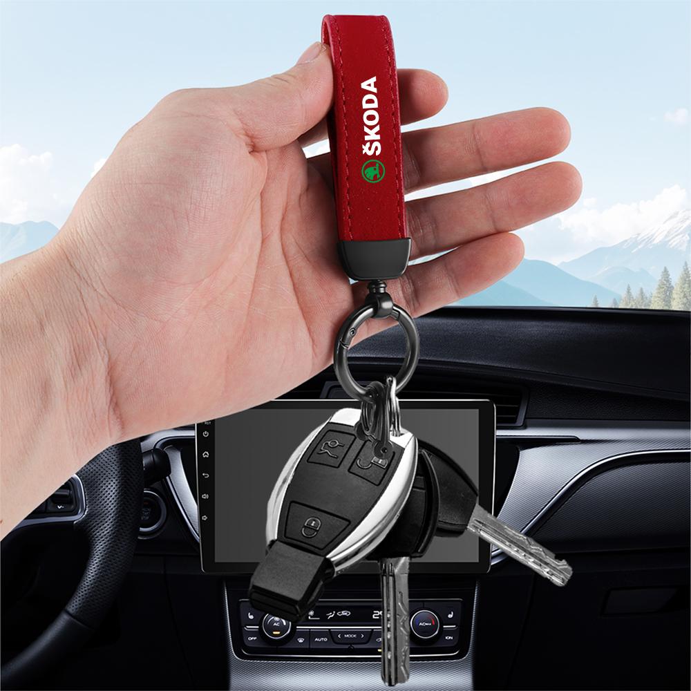 Car Keychain Suede Leather Car Keyrings Auto Accessories For Skoda Rapid Scala Kodiaq Fabia Kamiq Karoq Octavia A5 Superb S VII fxdj44