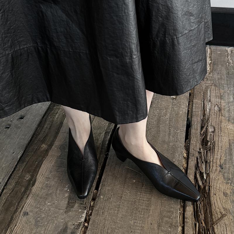 Fashion 2025 New Fashion Spring Women Pumps Square Toe Med Heels Genuine Leather Chunky Heel Pumps Retro Slip On Modern Ladies Shoes