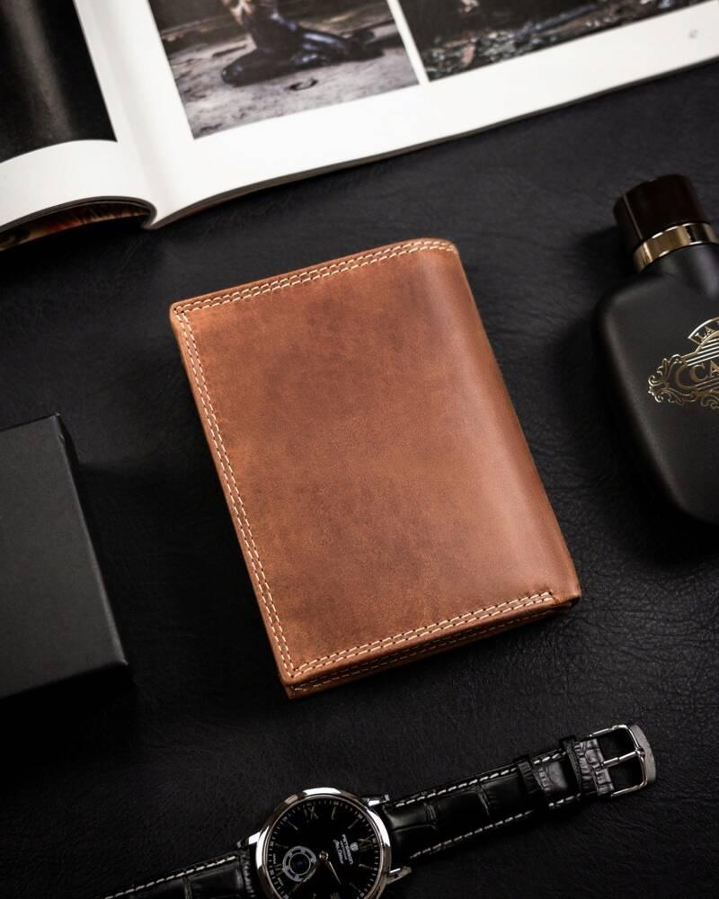 Large, Vertical Men's Wallet Made of Genuine Leather - Always Wild