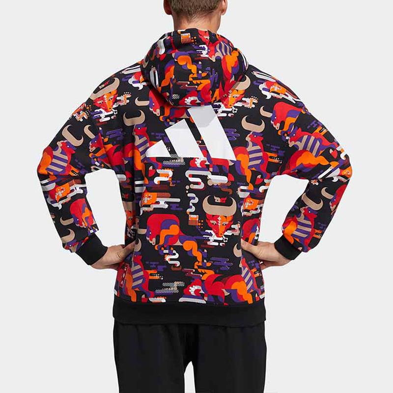 adidas Felpa con Cappuccio Cny Gfx con Stampa All-Over Uomo Top Crimson GQ8838