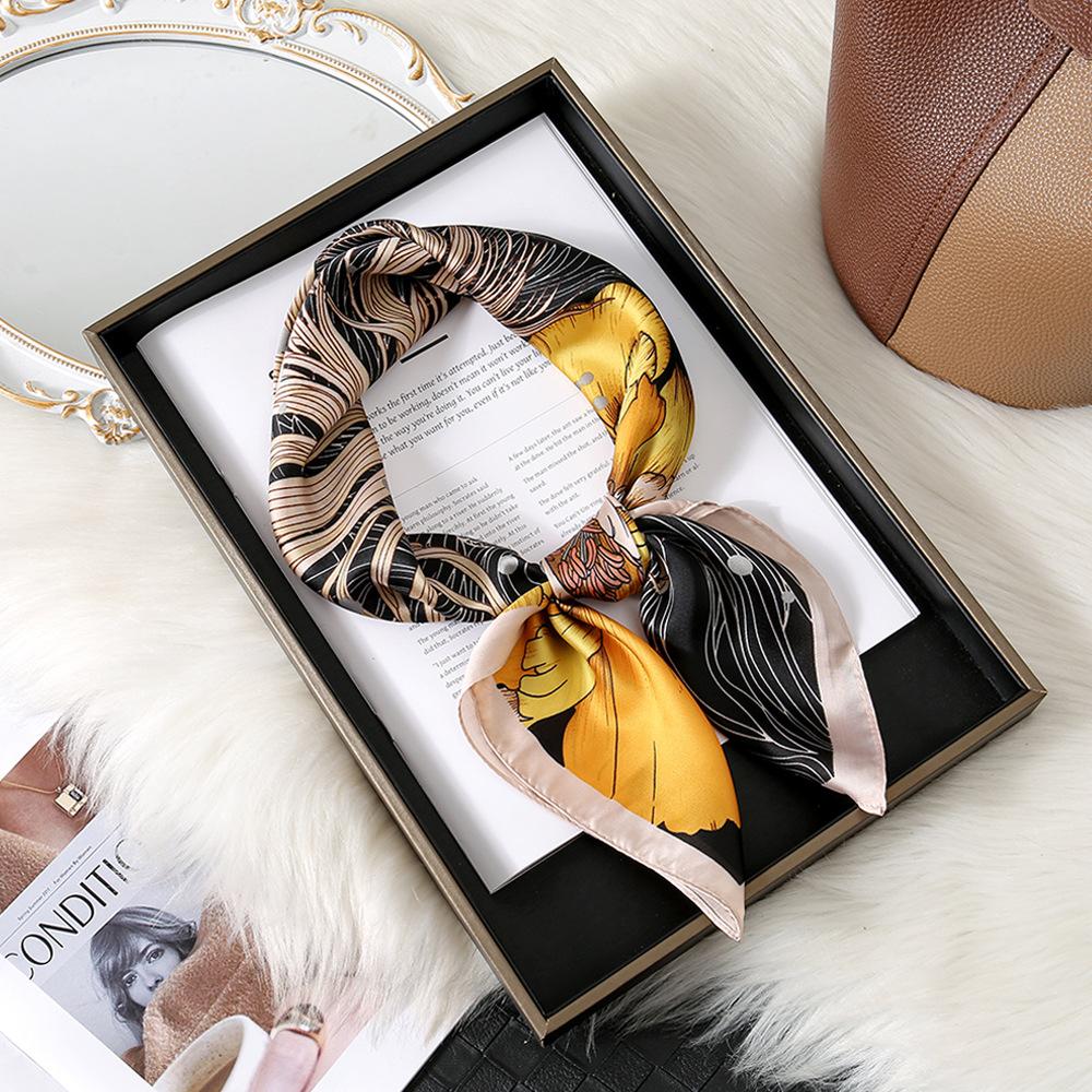 Camellia Flower Simple Silk Scarf Female Shanghai Story Thin Mom High-End Small Square Scarf Scarf