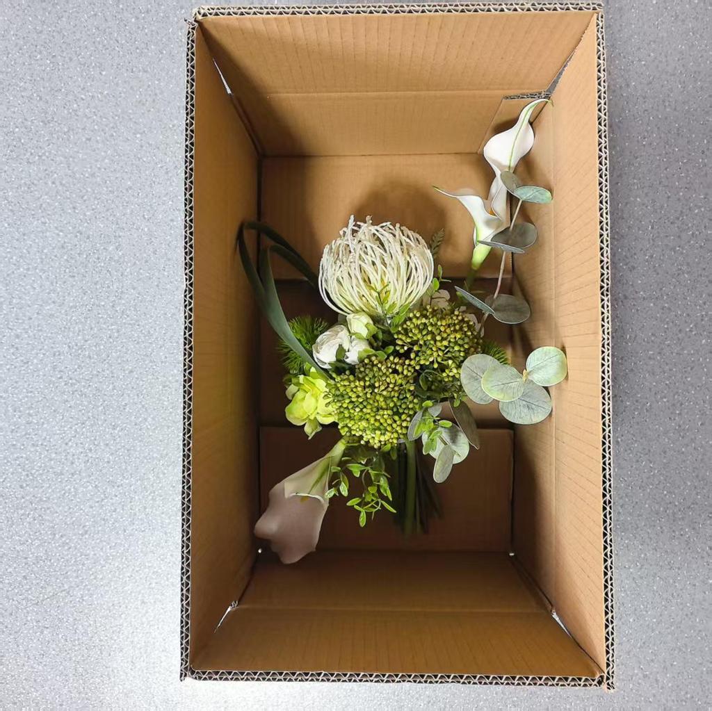 M442 White & Green Handheld Bouquet: Simulation Flower Props for Photography, Travel, Wedding, and Home Decor.