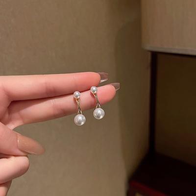 Orecchini ad Arco con Perle di Dimensioni Diverse e Monachetta S per Donna Semplici di Temperamento alla Moda Orecchini di Lusso