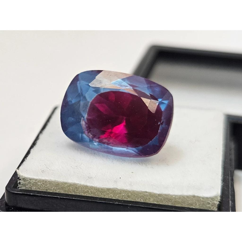 Pitambari Sapphire Bi-Color 13-14 Ct Cushion Cut Beautiful Loose Gemstone