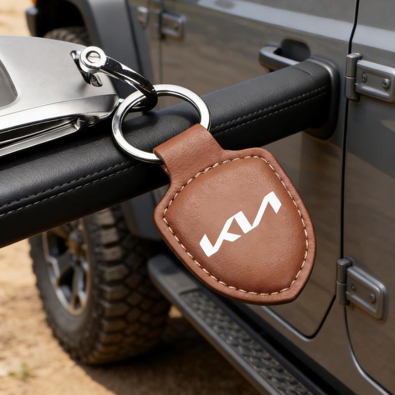 KWTU7 For Kia Rio Soul Cerato Soent Sportage Picanto K5 Forte Accessories Car Shield Leather Keychain Key Ring Pendant Holder Gift