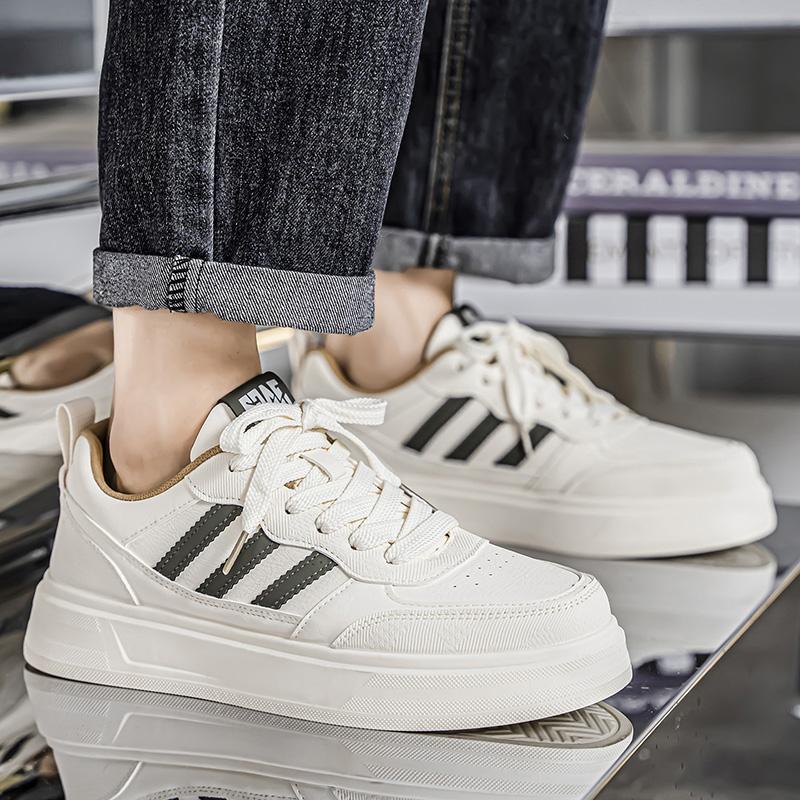 Men 's Casual Four Seasons Fashion Skateboarding Students Comfortable Sneakers Boys Trending Soft Sole Breathable Shoes