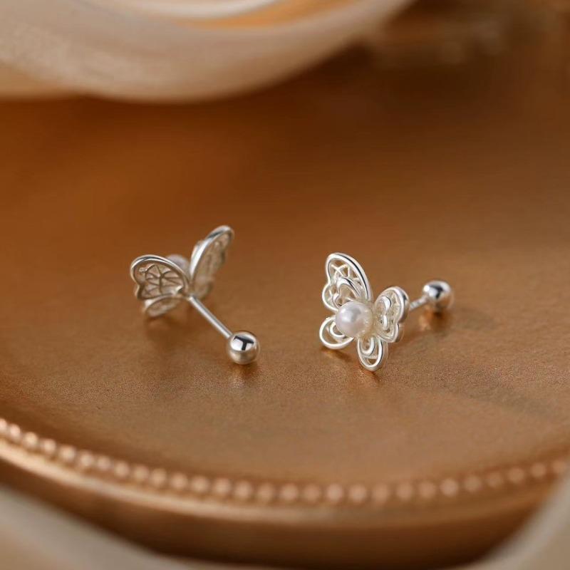Butterfly Stud Earrings - Niche Earrings with An Elegant Touch for Women's Jewelry.