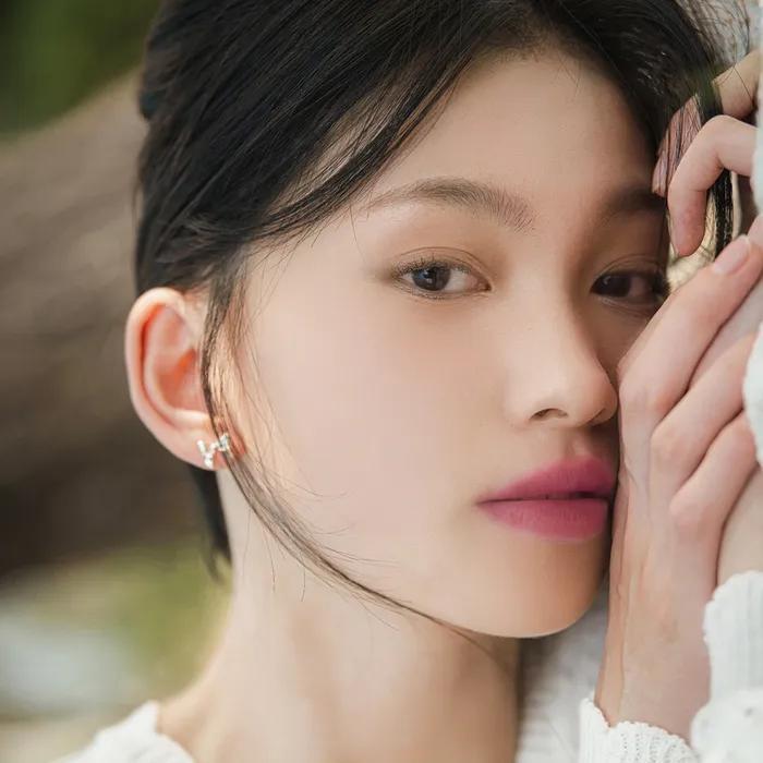 Smooth Touch Close-fitting Blur Tint Moody Berry