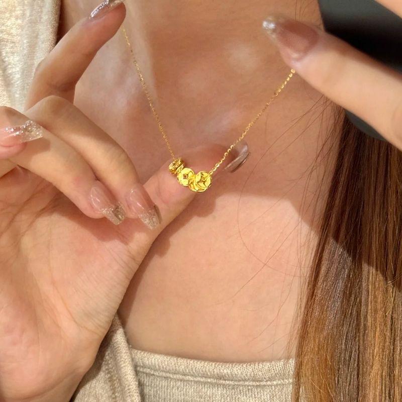 Collar de Trébol de Cuatro Hojas para Mujer Nuevo Exquisito Sentido Senior Acero Titanio No Pierde Color Cadena Clavícula