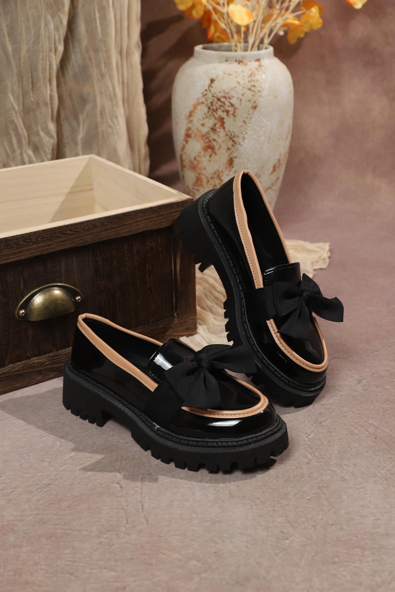 Модная Платформа 2026 Новые Весенние и Осенние Слипоны Однотонные Туфли Универсальные Лоферы 35