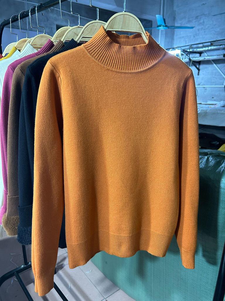 Dámský pulovr s polovičním rolákem z imitace norkového rouna pro podzim a zimu