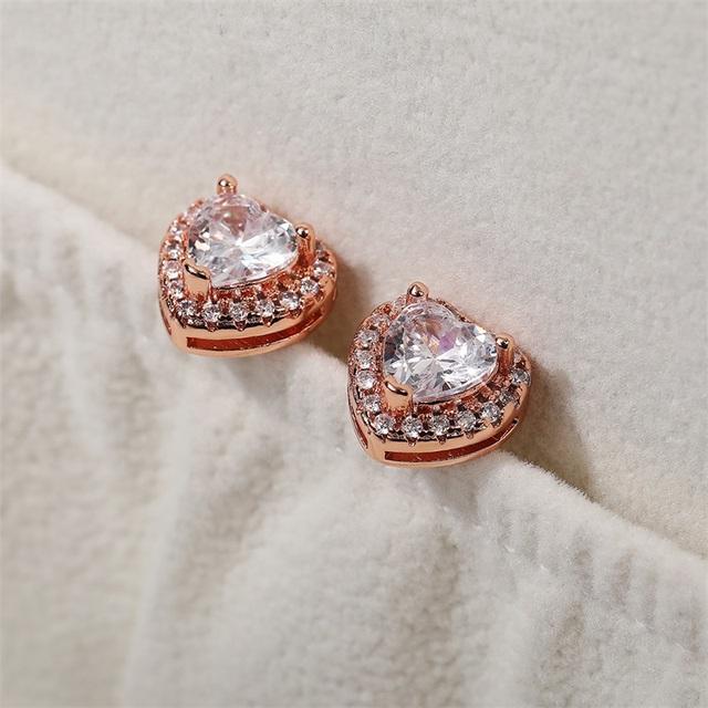 Exquisite Herz Ohrstecker Frauen Hochzeit Partei Schmuck Trendy Elegante Weibliche Schillernde Zirkonia Anmutige Accessoires