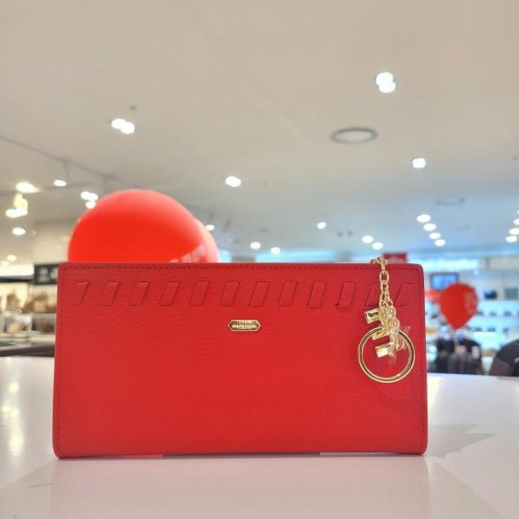 Mari Eclaire's Favorite, Highly Recommended, Slim, Pretty Long Leather Wallet