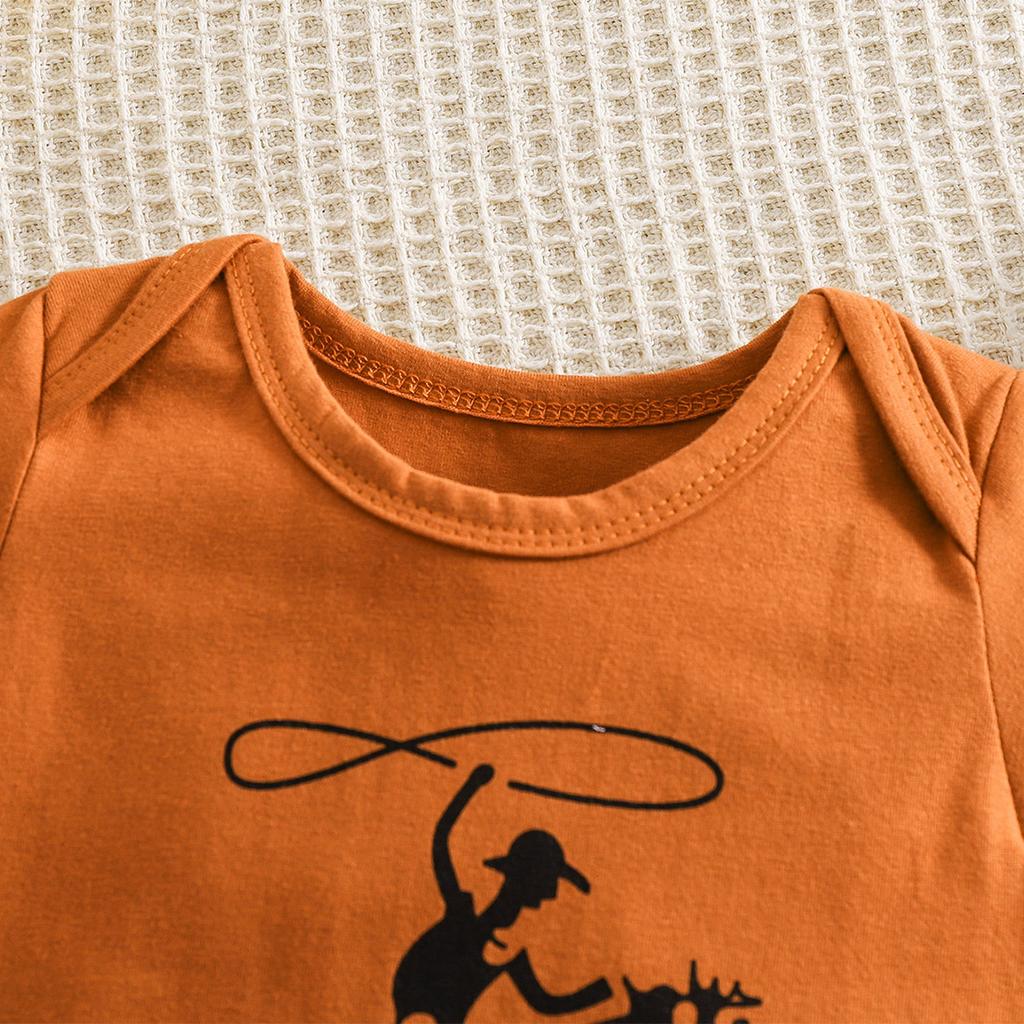 Body din bumbac cu mânecă scurtă și imprimeu cu model cowboy pentru bebeluș băiețel 12-18 luni, set ținută cu pantaloni și pălărie