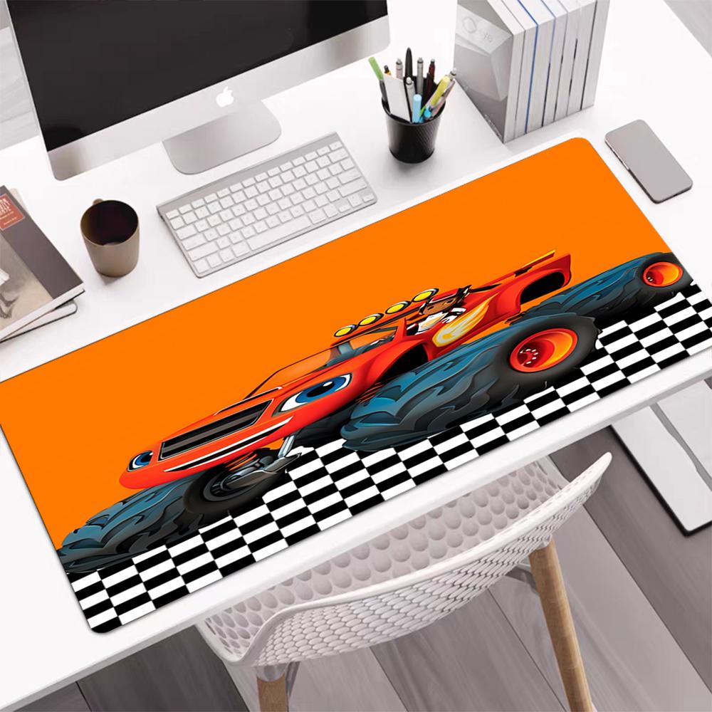 Tappetino Mouse Tema Camion, Base in Gomma Antiscivolo, Multifunzionale per Ufficio e Casa, Perfetto per la Personalizzazione dello Spazio di Lavoro.