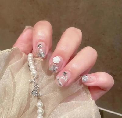 Künstliche Nägel – Nageltips & künstliche Nägel