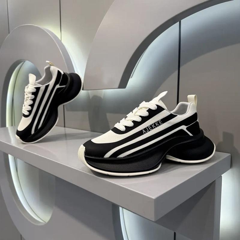 Men's Casual High-end Summer New Thick-soled Fashion Low-top Comfortable Versatile Trendy Shoes Breathable Men's Shoes