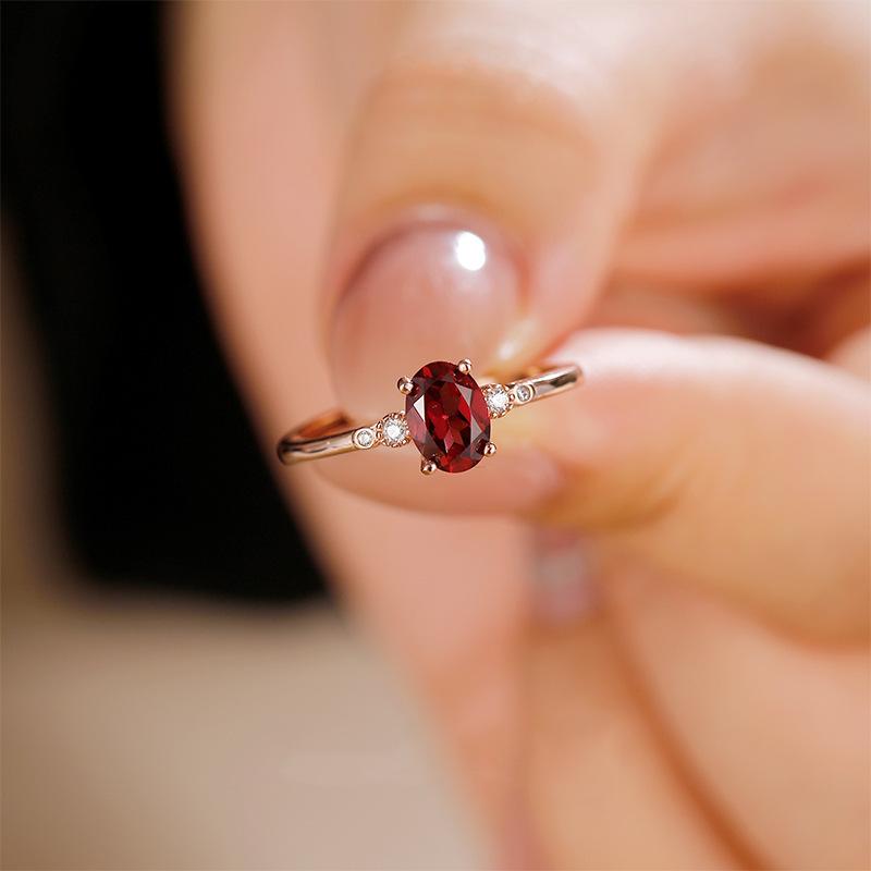 Rose Gold Plated Inlaid 5 * 7Mm Imitation Natural Ring Women'S Garnet Live Ring