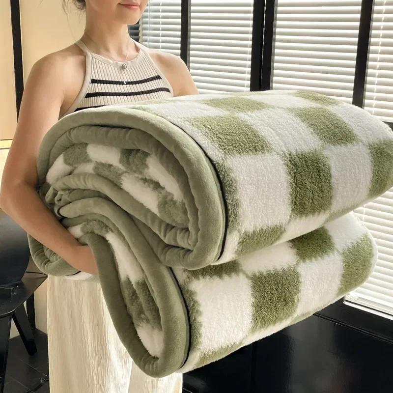 Winter Thick A Grade Plaid Coral Fleece Soft Warm Thick Bed Blankets Plush Sofa Blanket Bedding Sheet Home Office Supplies