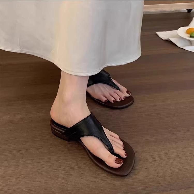 Pantoletten mit dickem Absatz Damen Oberbekleidung Sommer neu Koreanische Flip-Flops Zehensandalen Feenwind Französische schöne Sandalen