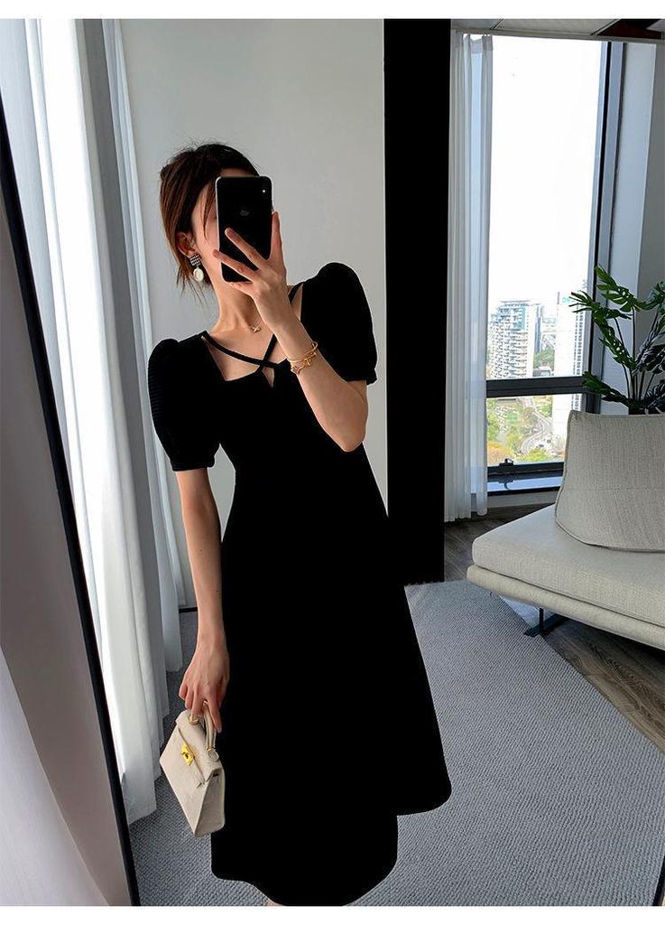 Hepburn Style Waist-Cinched Little Black Dress - Women's 2025 Summer Collection
