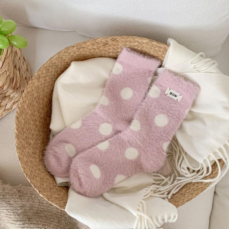 

Women S Winter Polka Dot Socks Mid Tube Cute Mink Velvet Sock Thickened Warm Sleeping Stockings
